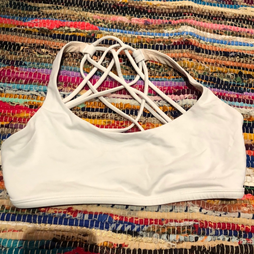 Lululemon sports bra